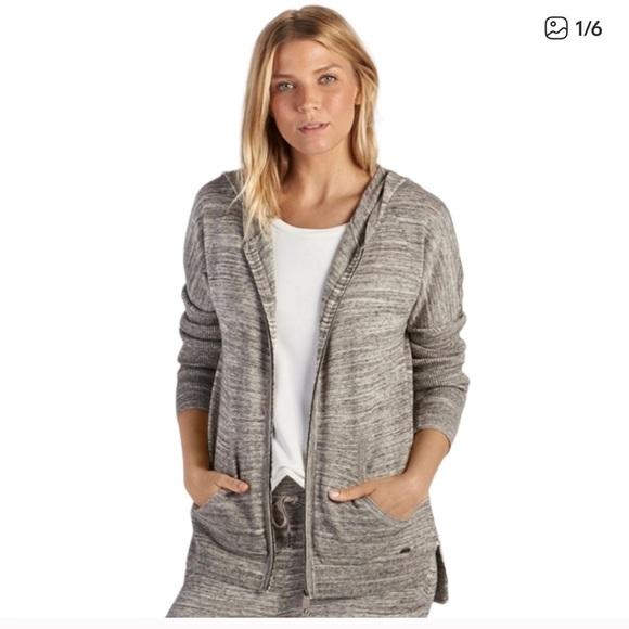 UGG Tops - Ugg Willa Zip-up Hoodie in Charcoal Heather Large